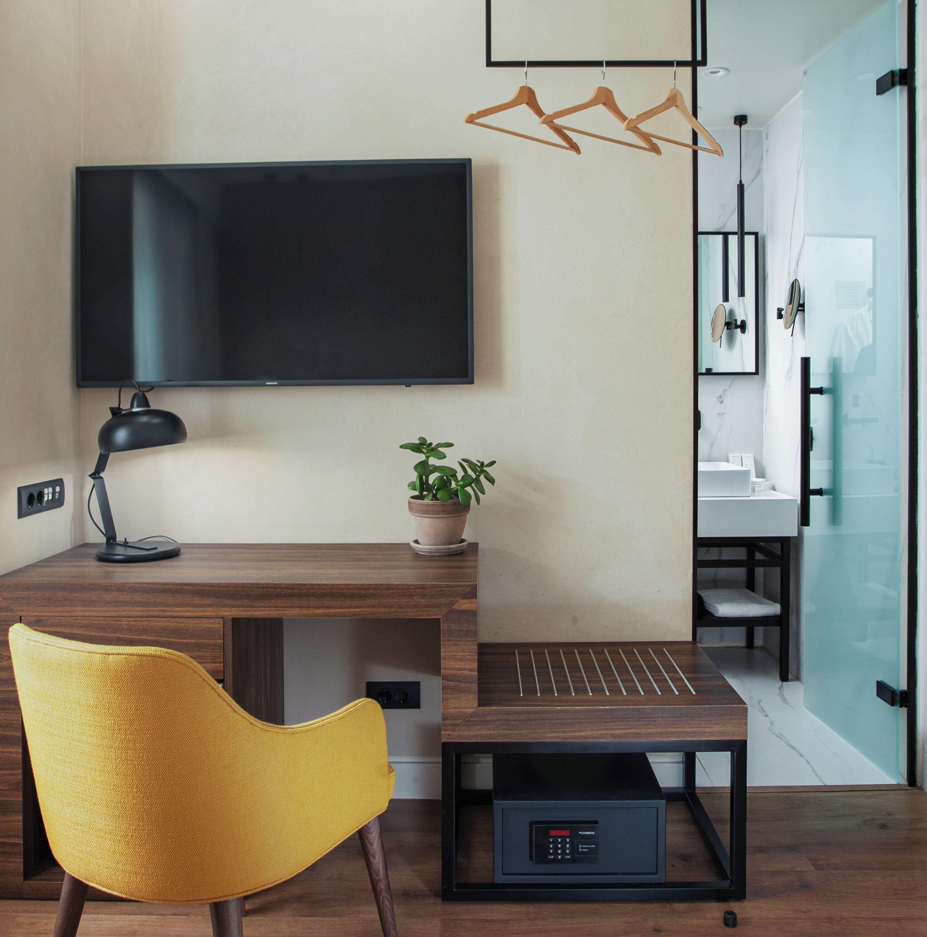 signature room with veranda | 1 bedroom, in-room safe, desk, laptop workspace