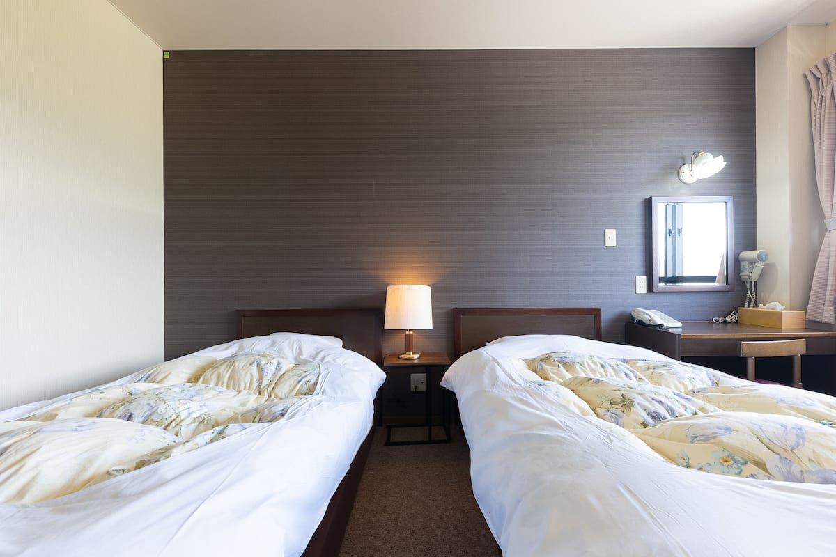 Twin Room, Private Bathroom