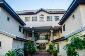 Exterior - The Stonehouse Boutique Hotel (Lekki)