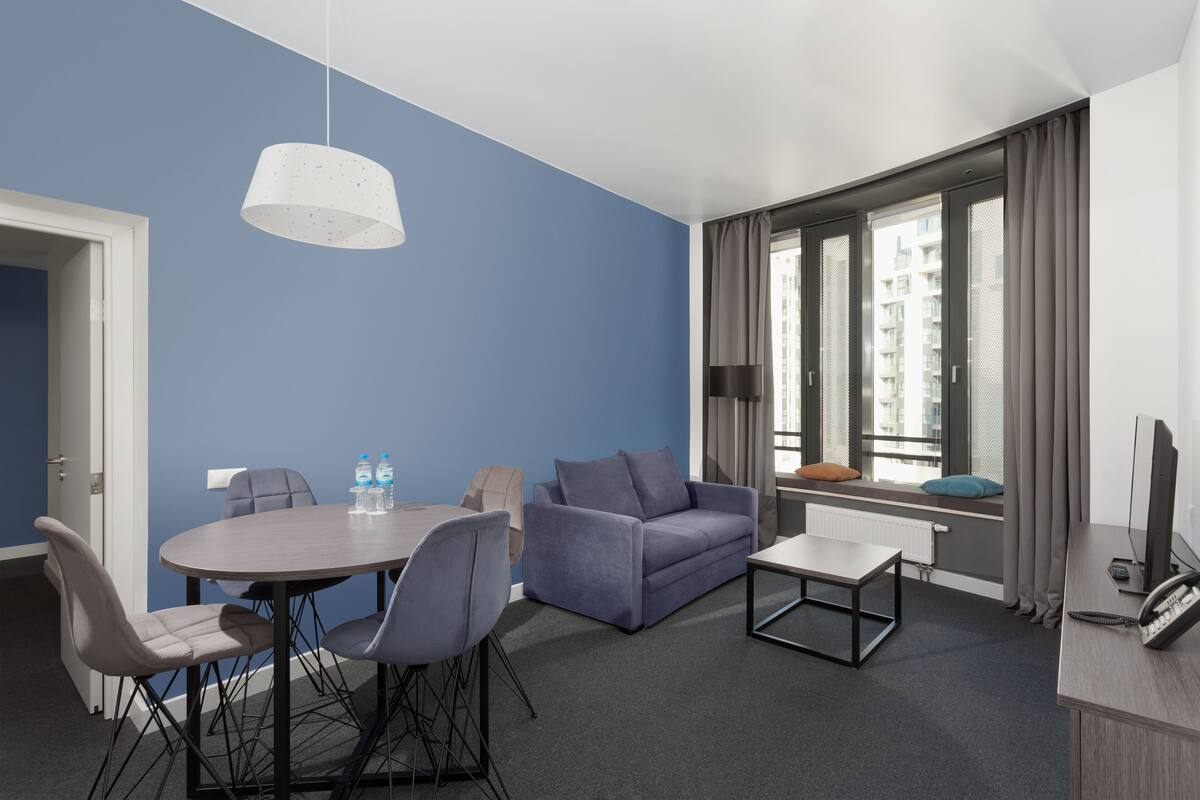 Suite | Wohnzimmer | Flachbildfernseher