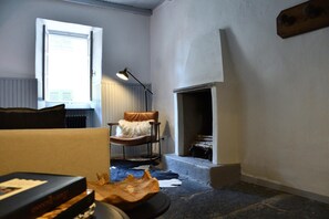 Apartment, 2 Bedrooms | Living area | 21-inch flat-screen TV with digital channels, TV - Colonno Rocks apartment (Colonno)
