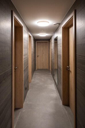 Interior - Home & Work Apartments (Pulheim)