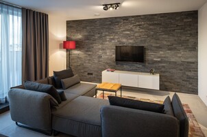 华丽套房 | 起居区 | 电视