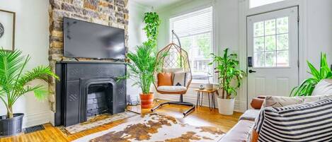 Smart-TV, Netflix, Bücher, Streaming-Dienste