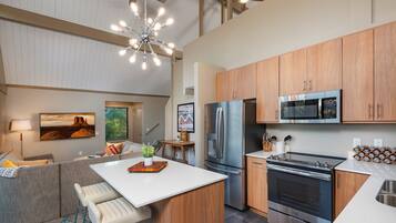 Micro-ondes, four, plaque de cuisson, lave-vaisselle