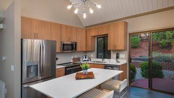 Microwave, oven, stovetop, dishwasher