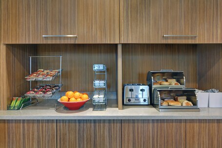 TownePlace Suites by Marriott Indianapolis Downtown - Image 51