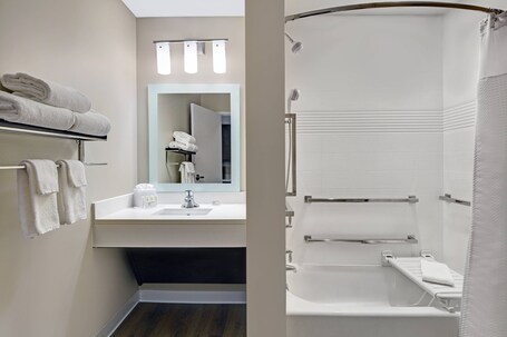 TownePlace Suites by Marriott Indianapolis Downtown - Image 22