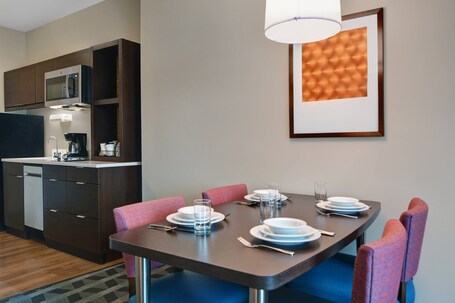 TownePlace Suites by Marriott Indianapolis Downtown - Image 49