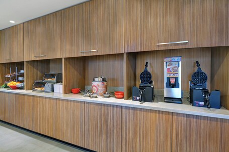 TownePlace Suites by Marriott Indianapolis Downtown - Image 52