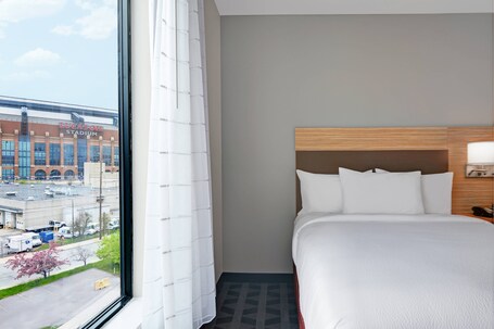 TownePlace Suites by Marriott Indianapolis Downtown - Image 10