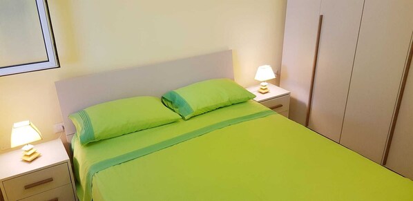 2 bedrooms, iron/ironing board