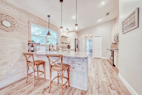 2 Master Suites+ / Steps to Ocean