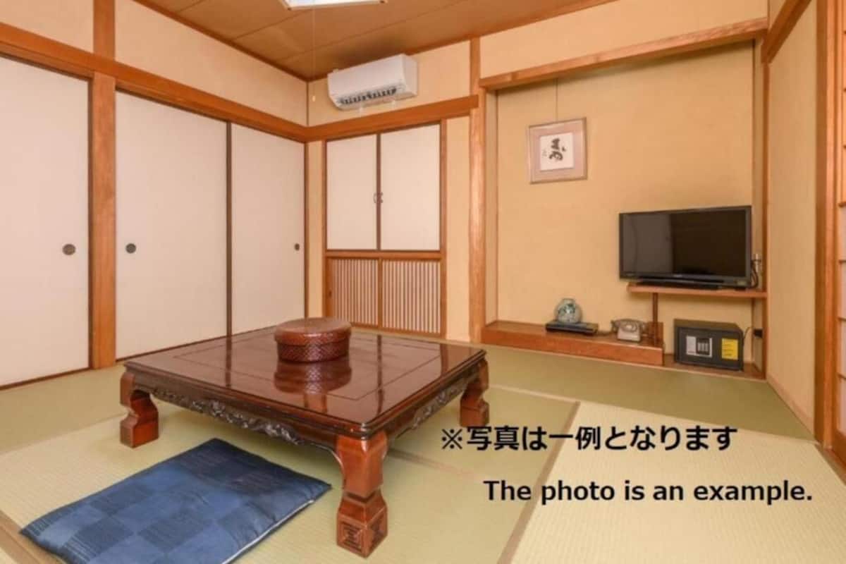 Quarto quádruplo tradicional, banheiro compartilhado (Japanese Style) | Wi-Fi de cortesia, roupa de cama