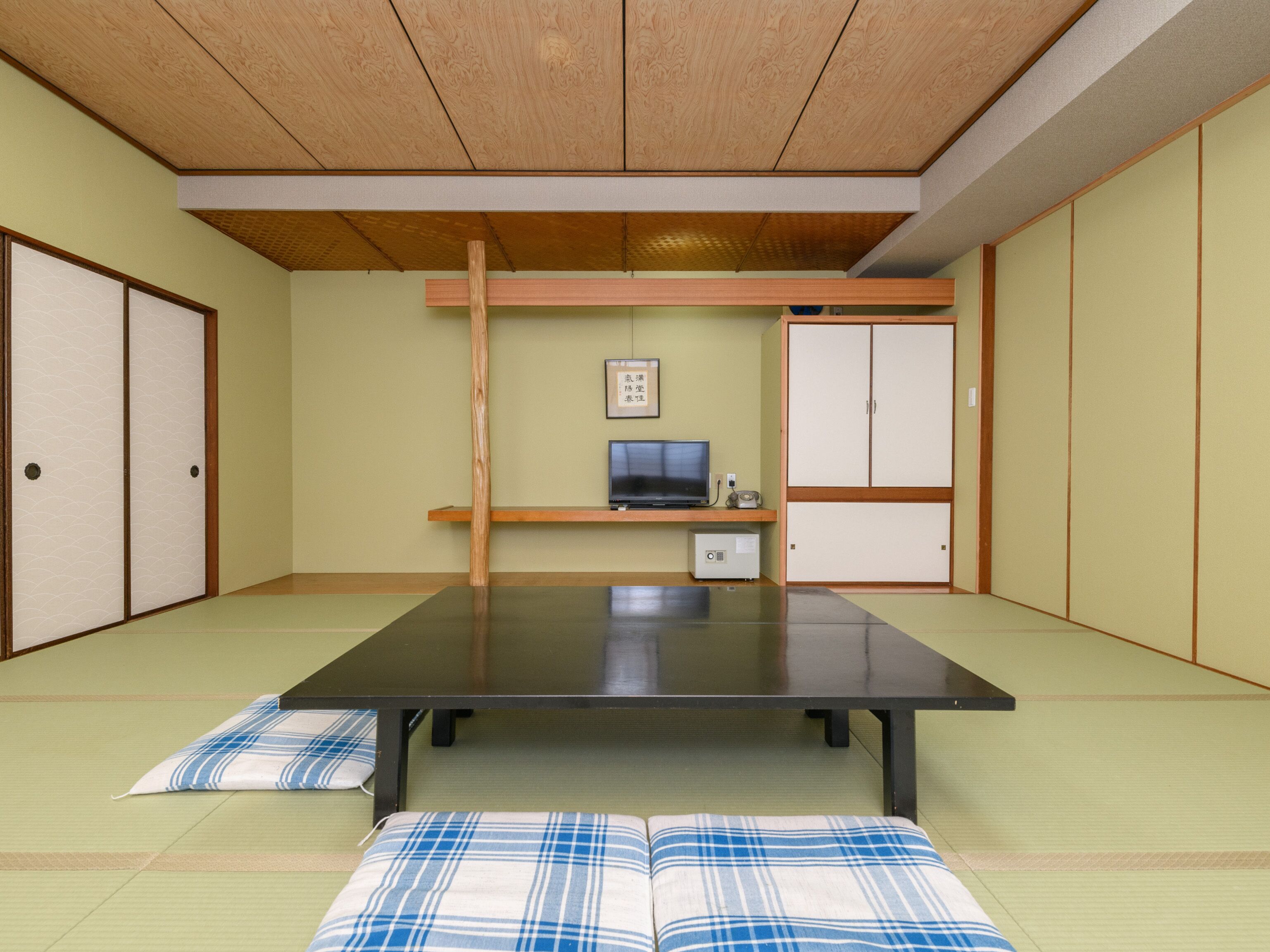 japanese quintuple room with shared bathroom | 1 bedroom, free wifi, bed sheets