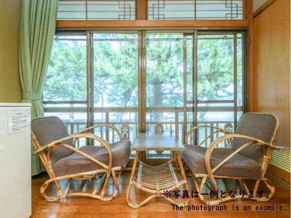 Japanese Twin Room with Shared Bathroom | Free WiFi, bed sheets