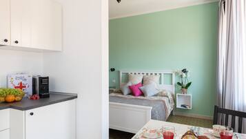 Junior-Suite, Terrasse, Stadtblick | Zimmerausstattung