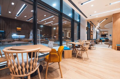 Hampton by Hilton Warsaw Reduta