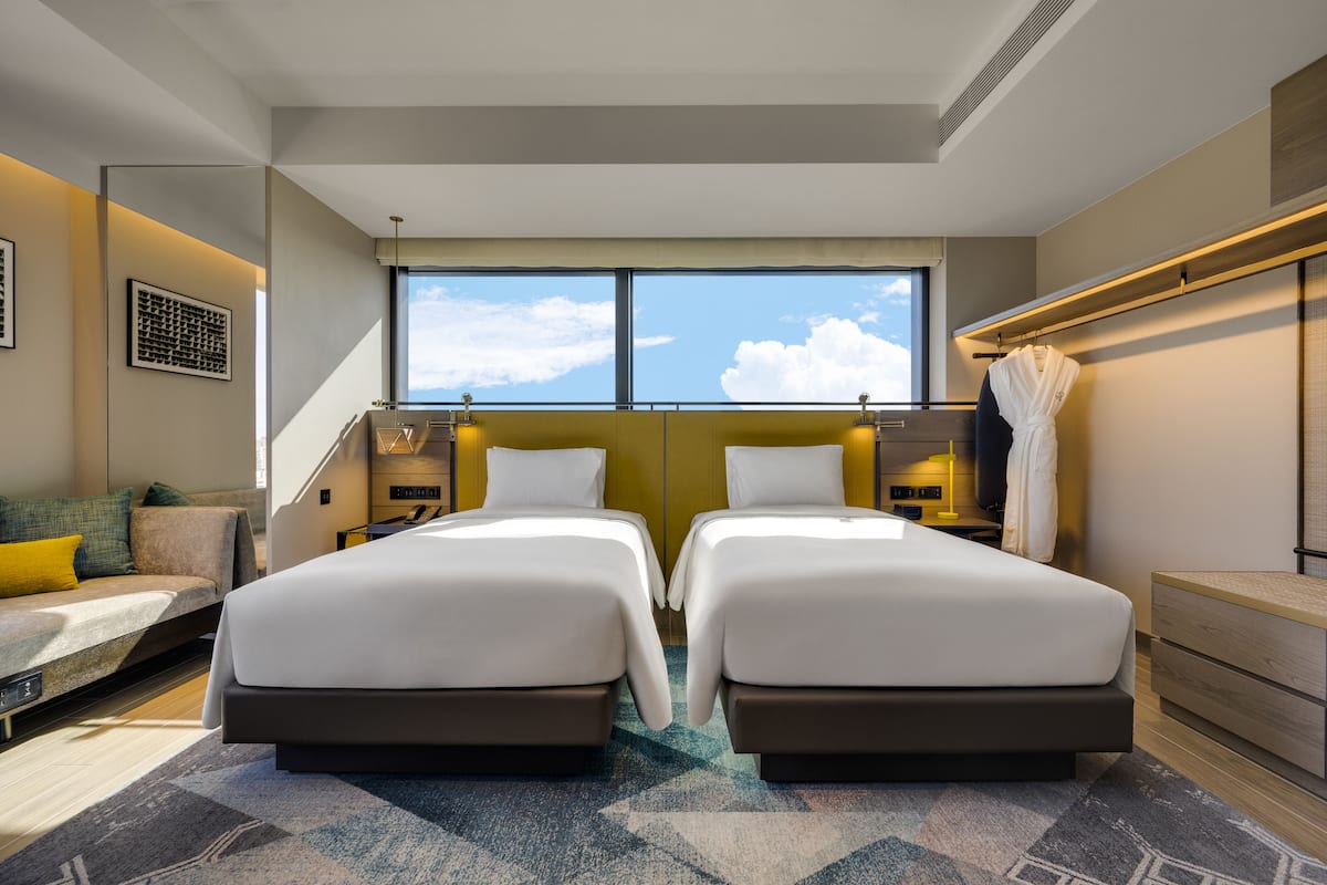 room, 2 single beds, corner | 1 bedroom, minibar, in-room safe, laptop workspace