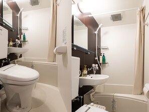 Twin Room, Non Smoking | Bathroom | Combined shower/bathtub, free toiletries, hair dryer, slippers - Plaza In Namba Minami (Osaka)