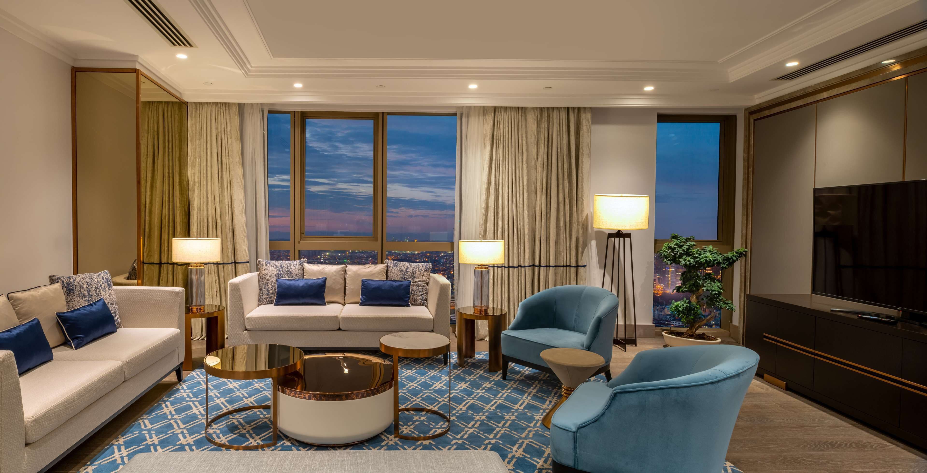 Suite – president | Minibar, safe på rommet, skrivebord og skrivebord for bærbar PC