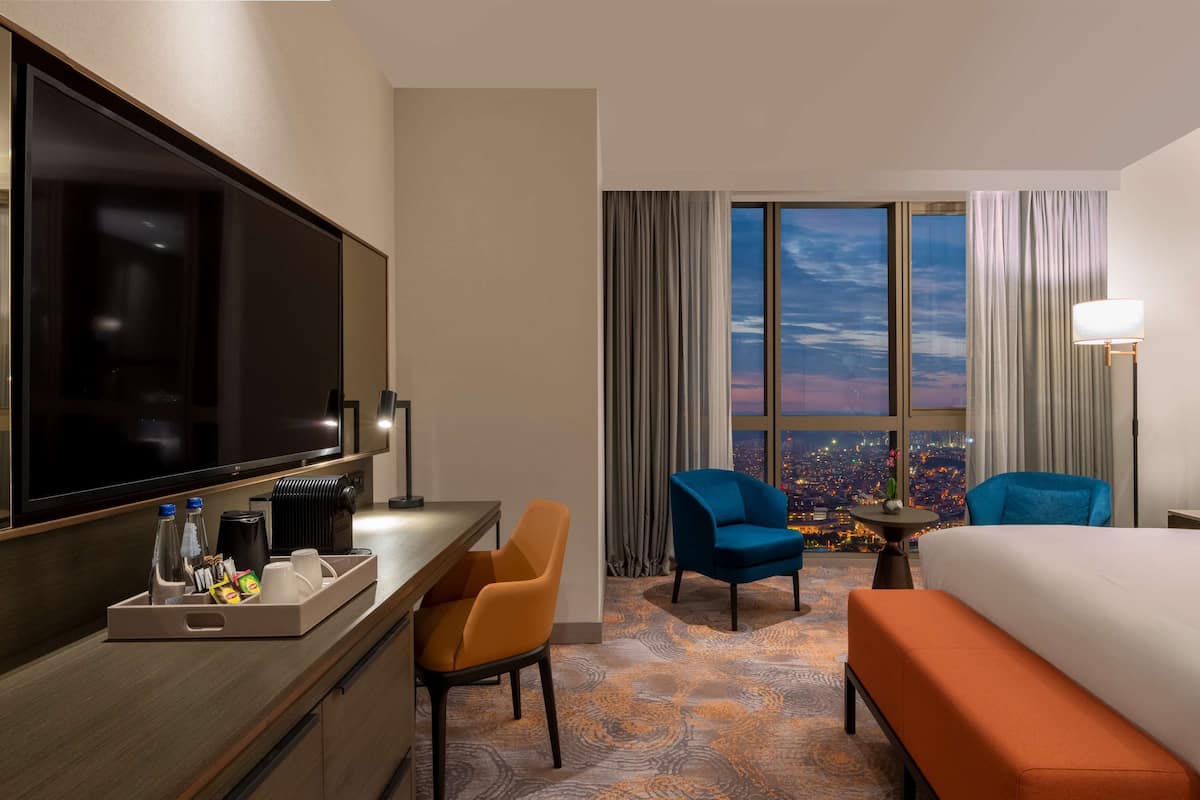 1 bedroom, minibar, in-room safe, desk