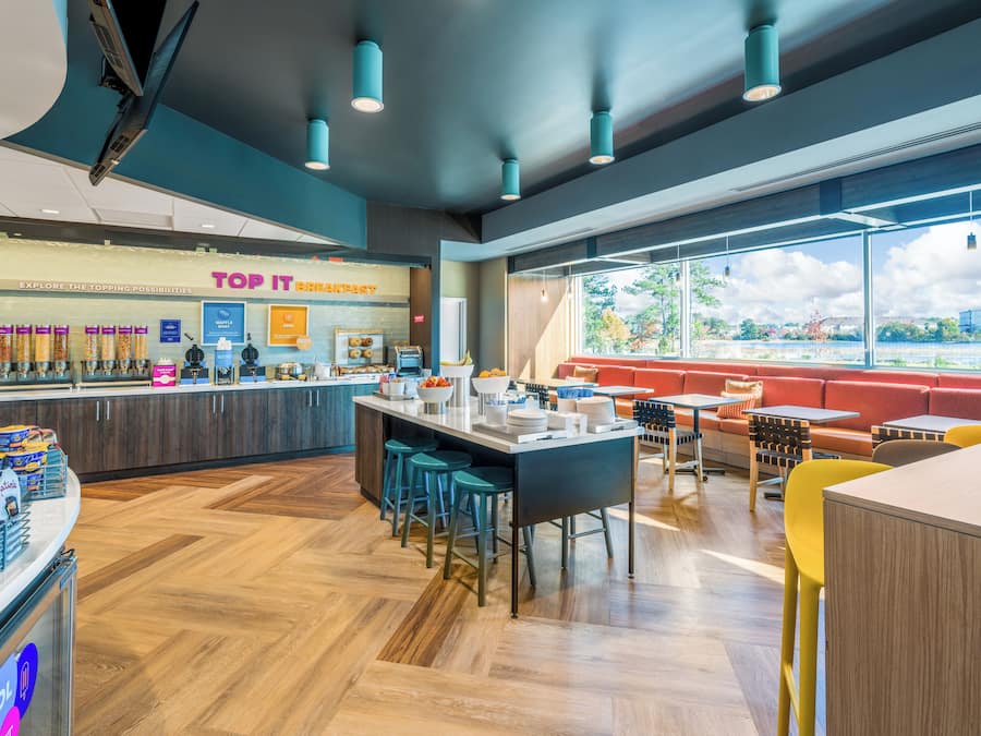 Free daily buffet breakfast