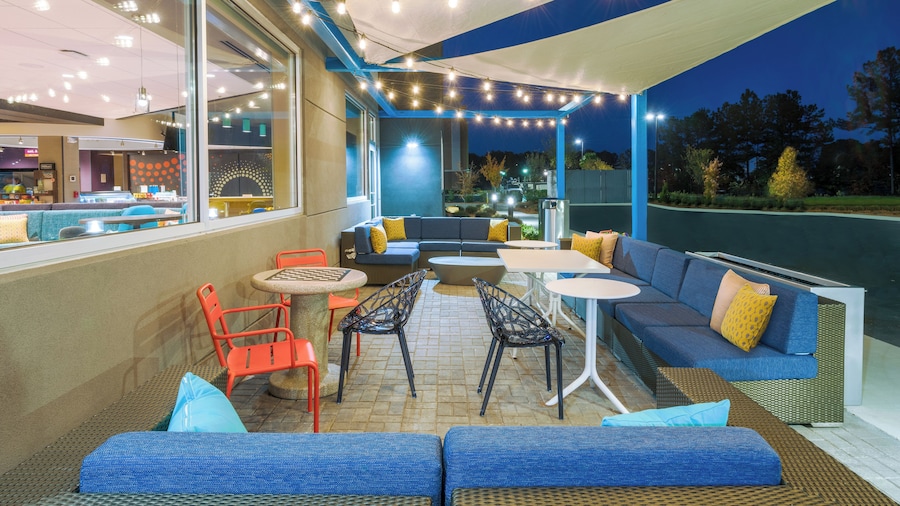 Tru by Hilton Savannah Airport