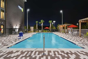 Outdoor pool - Home2 Suites by Hilton Melbourne Viera (Melbourne)