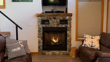TV connectée, cheminée