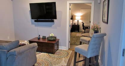 Quiet Apartment Retreat