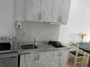 Private kitchen - Studio in villa with amazing sea view (Vlorë)