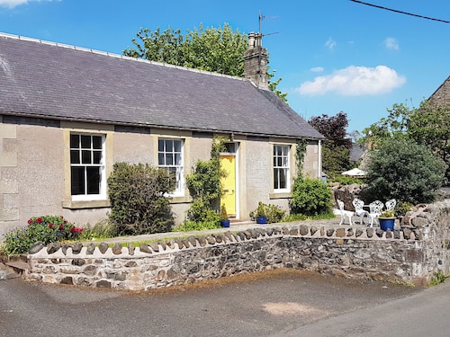 2 bedroom accommodation in Duns