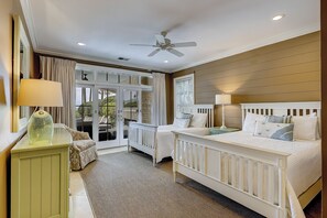 6 chambres, fer et planche à repasser, Wi-Fi gratuit, draps fournis