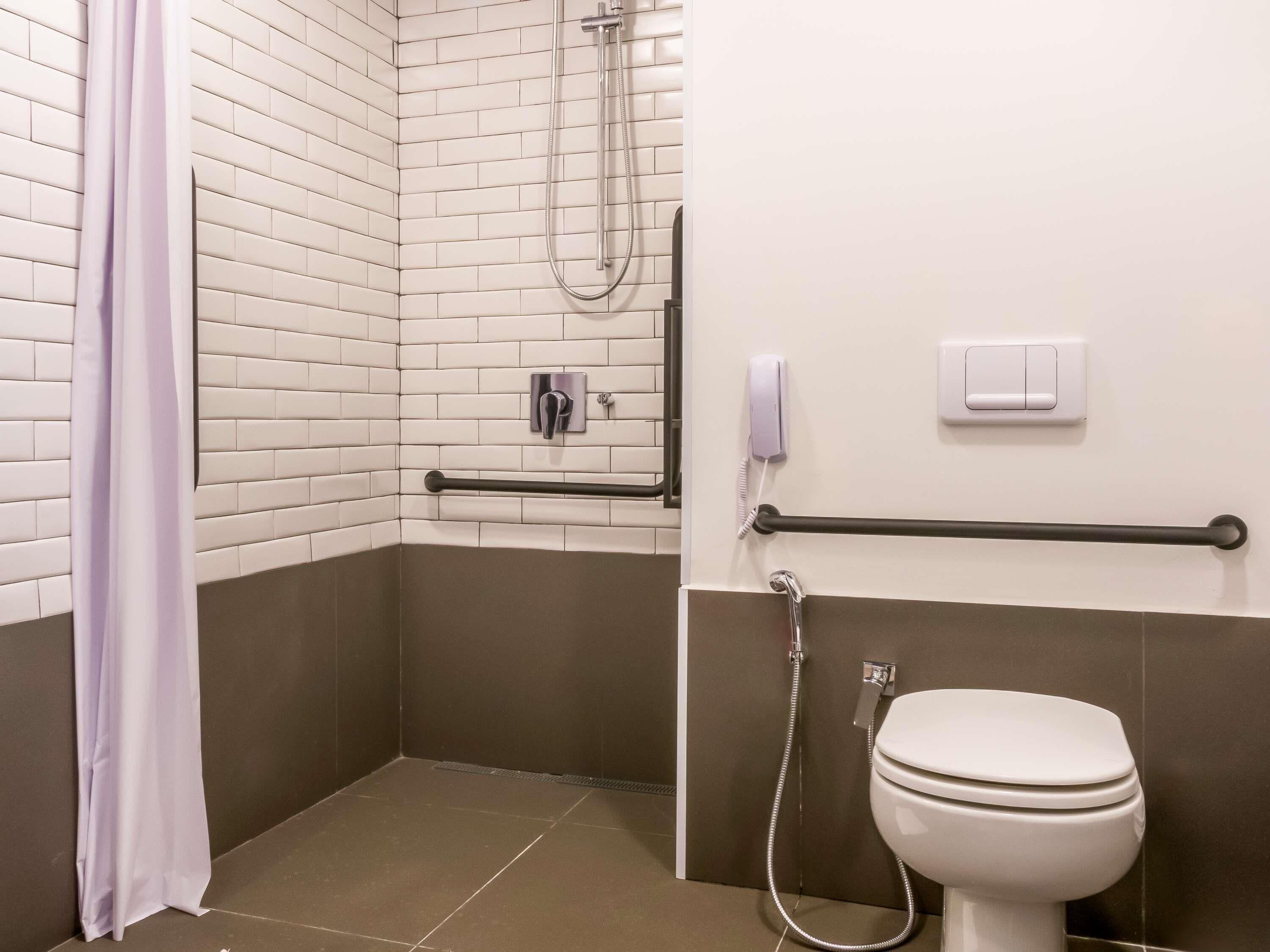 Leilighet, 1 dobbeltseng, tilgjengelighetstilpasset (Modern) | Skrivebord, blendingsgardiner, lydisolert og wi-fi (inkludert)