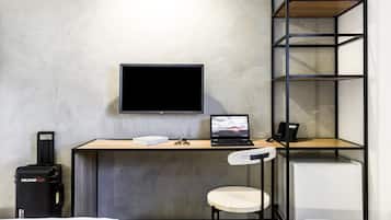 Desk, blackout curtains, soundproofing, free WiFi