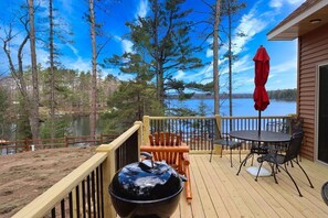 Outdoor dining - Beautiful Lakeside Home (Woodruff)