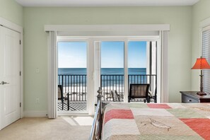 10 عدّة غرف نوم ومكواة/لوح كي وواي فاي مجانًا وملاءات أسرّة