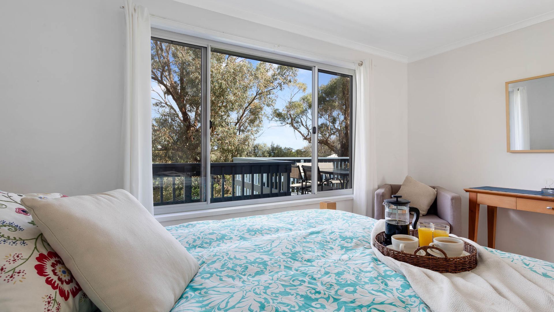 4 bedrooms, iron/ironing board, Internet