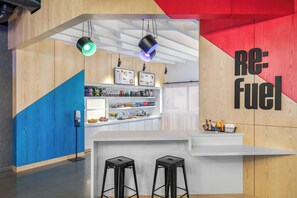 Petit déjeuner à emporter servi tous les jours en supplément