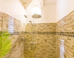 Haartrockner, HandtĂŒcher