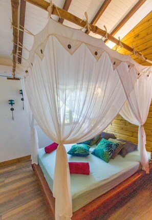 1 bedroom, in-room safe, iron/ironing board, WiFi
