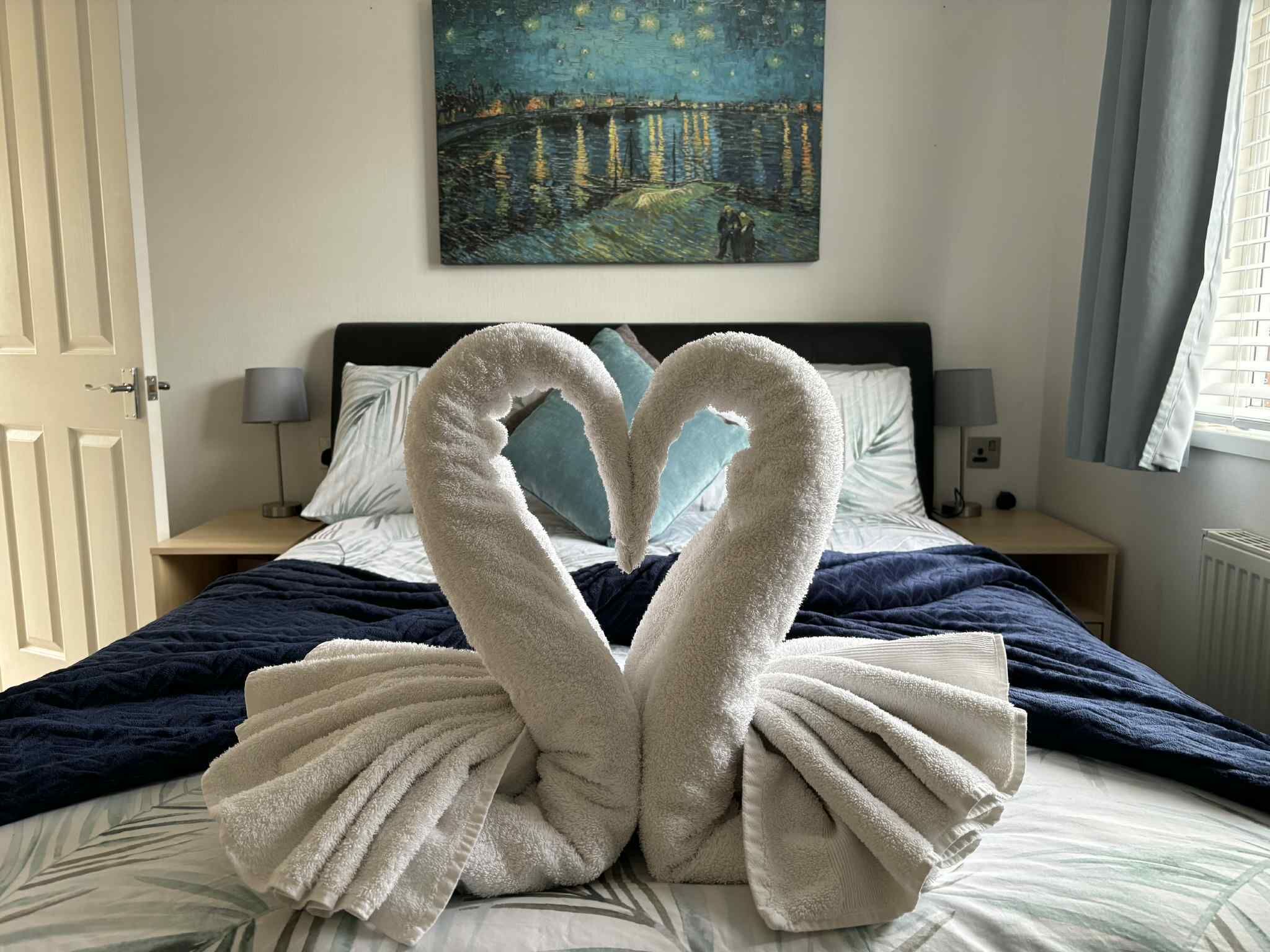 2 bedrooms, iron/ironing board, free WiFi, bed sheets