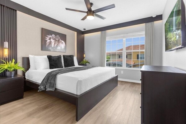 4 chambres, fer et planche à repasser, Wi-Fi, draps fournis