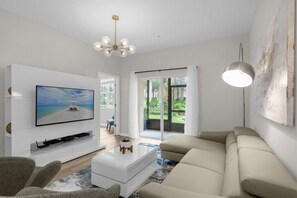 Télévision à écran plat