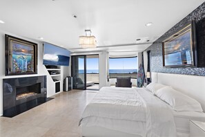 5 bedrooms, WiFi, bed sheets