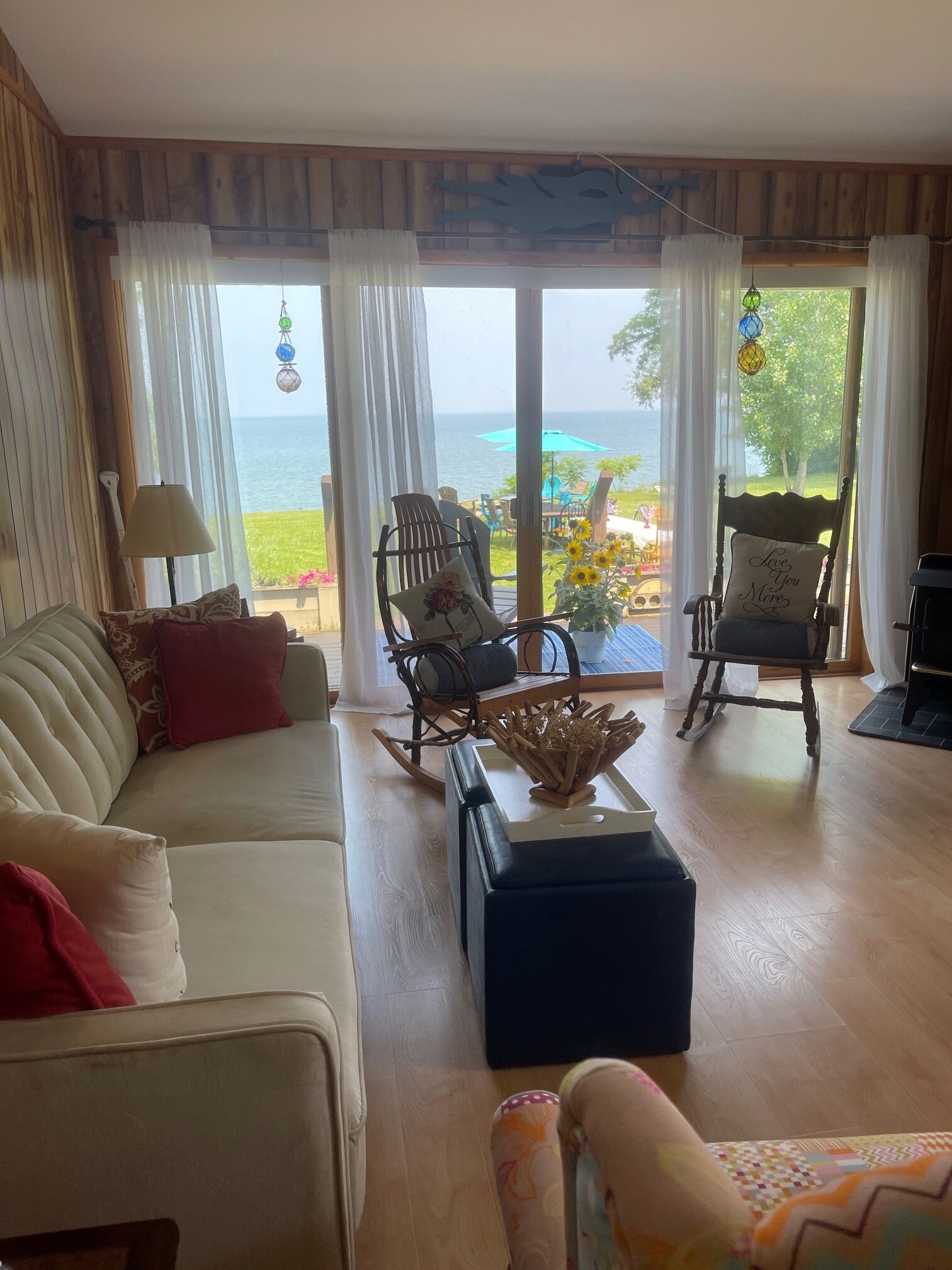 living room
