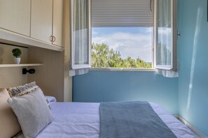 2 bedrooms, iron/ironing board