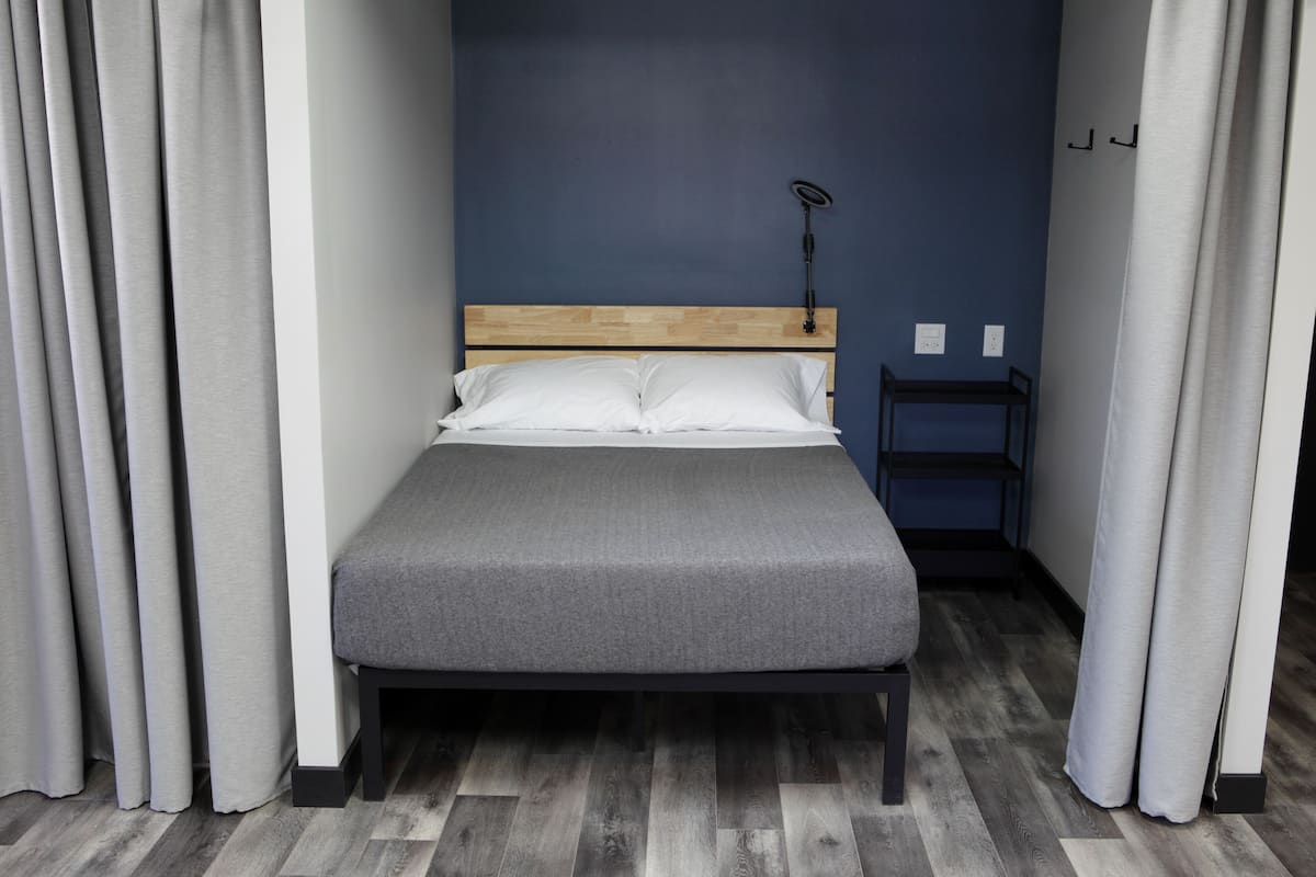 Memory foam beds, blackout drapes, iron/ironing board, free WiFi
