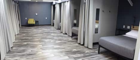 Camas con efecto memoria y cortinas blackout